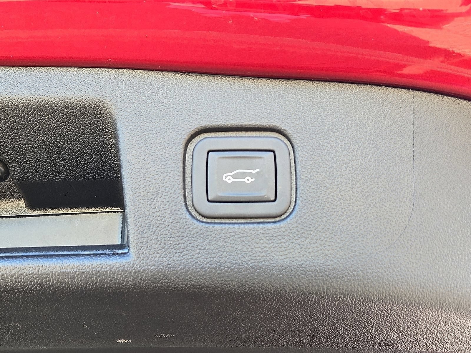 Used 2024 Chevrolet Blazer EV LT AWD/4WD image 16
