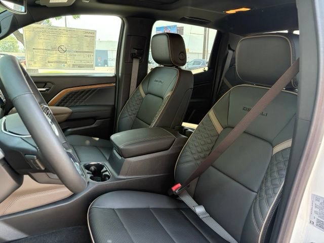 New 2026 GMC Canyon Denali AWD/4WD image 15