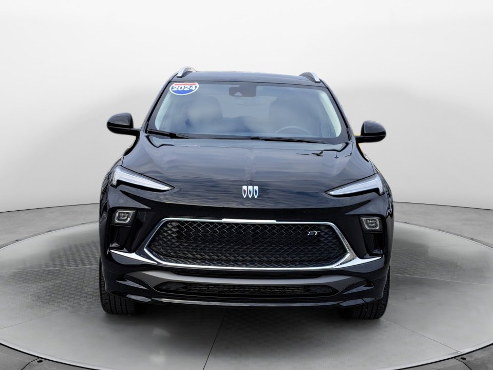 Certified 2024 Buick Encore GX Sport Touring w/ Comfort Package image 2