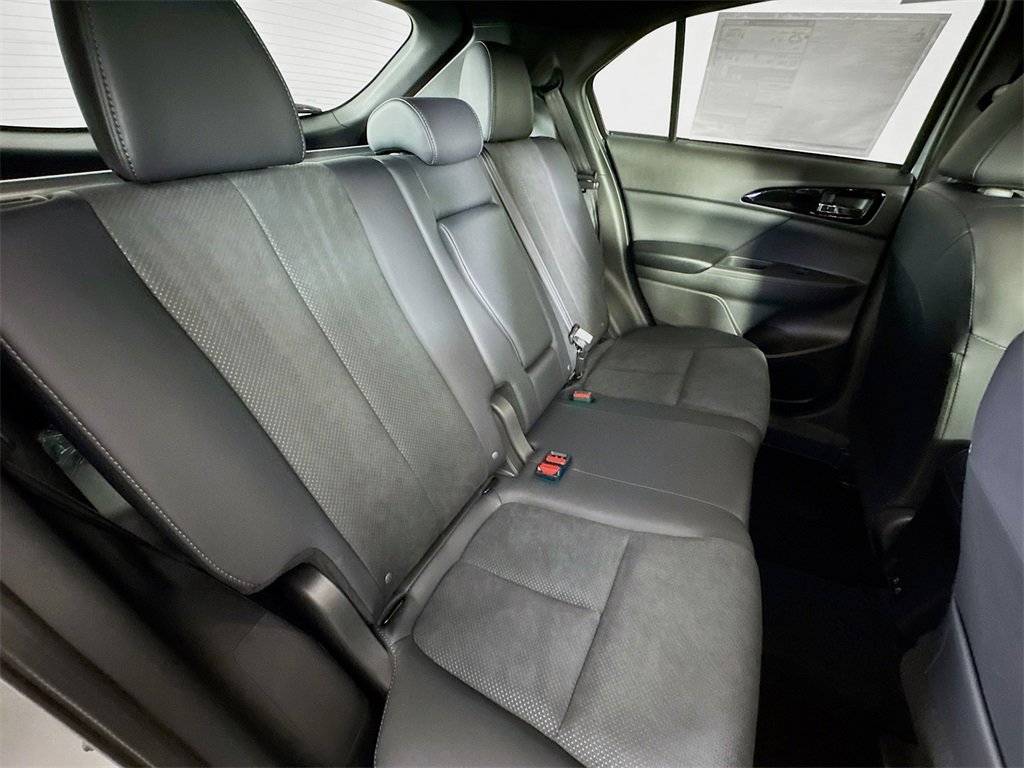 New 2025 Mitsubishi Eclipse Cross Black Edition image 26