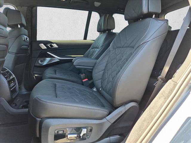 New 2027 BMW X7 xDrive40i w/ Executive Package AWD/4WD image 16