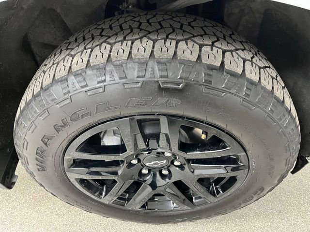 Used 2024 Chevrolet Silverado 1500 RST w/ Convenience Package II AWD/4WD image 36