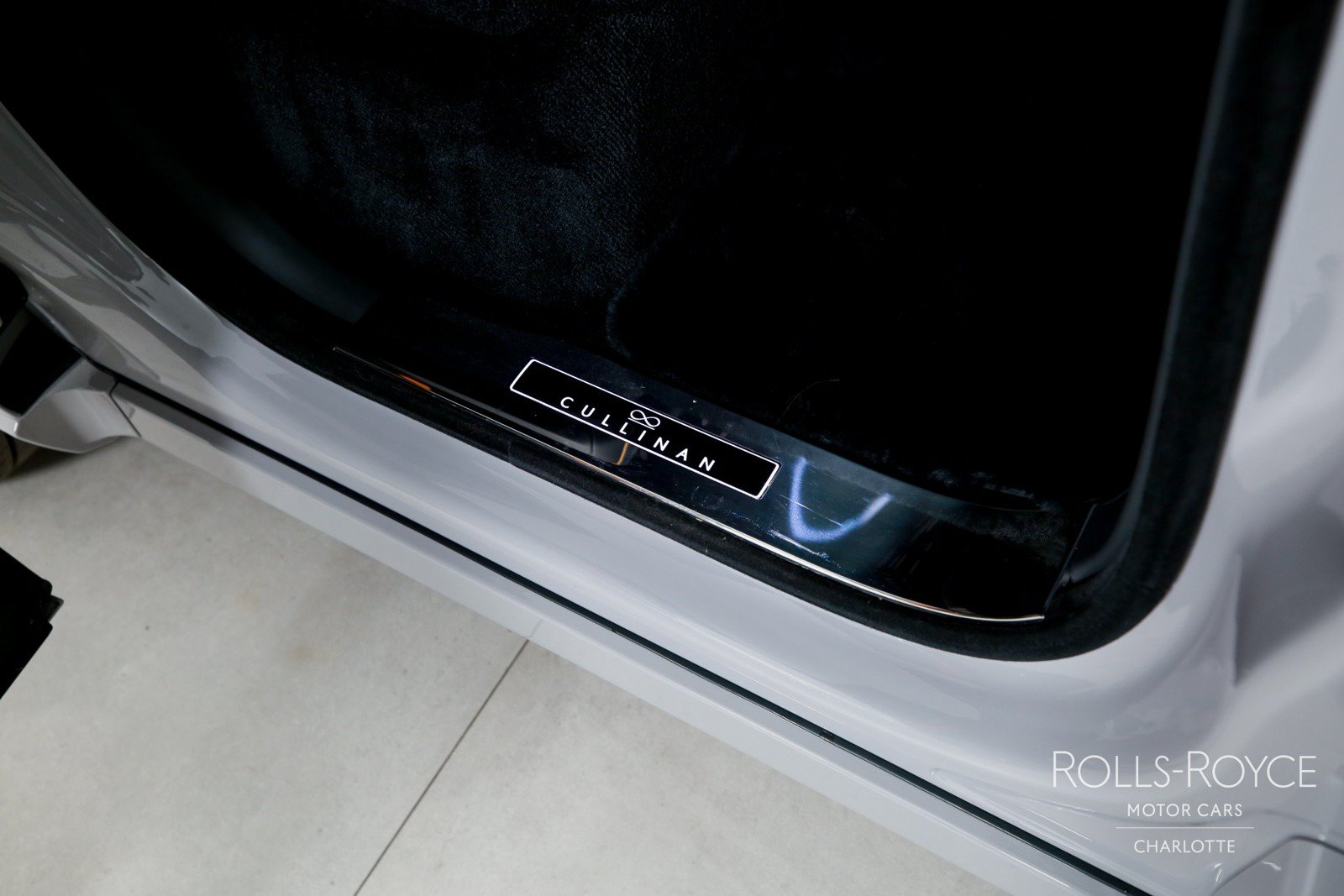 Used 2026 Rolls-Royce Cullinan Black Badge AWD/4WD image 33