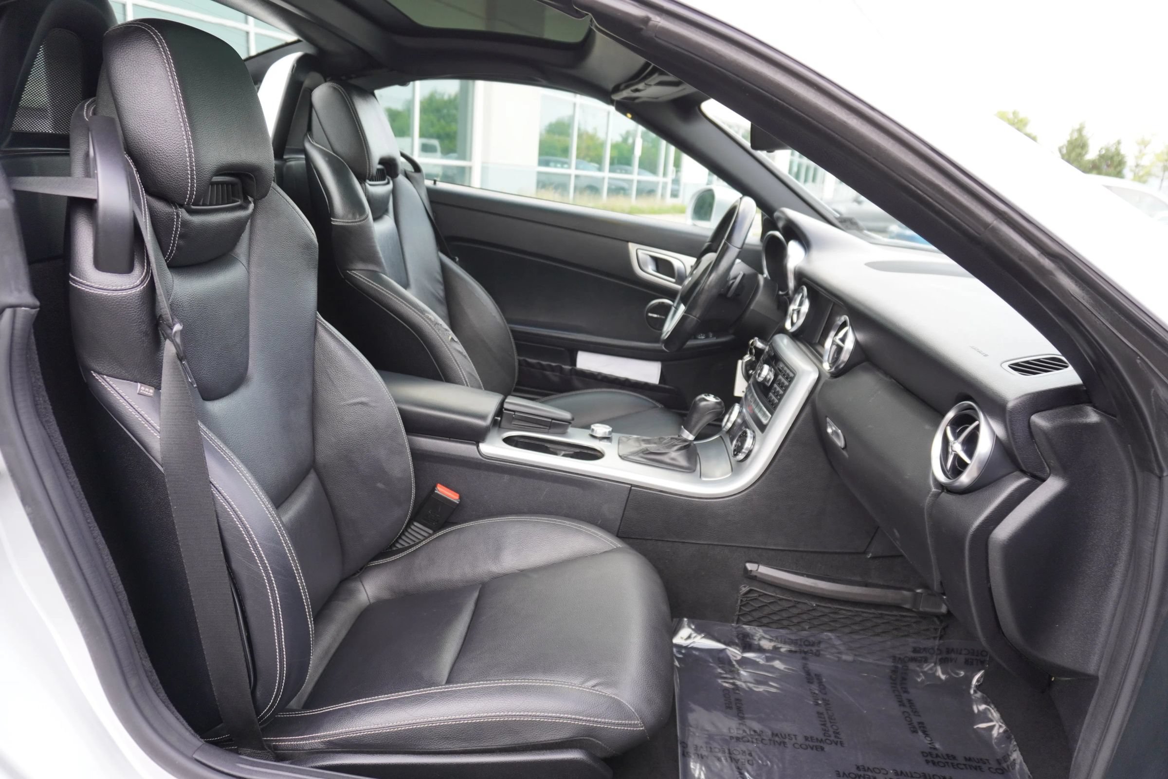 Used 2013 Mercedes-Benz SLK 250 image 9