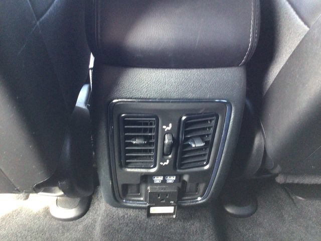 Used 2022 Jeep Grand Cherokee Limited RWD image 38