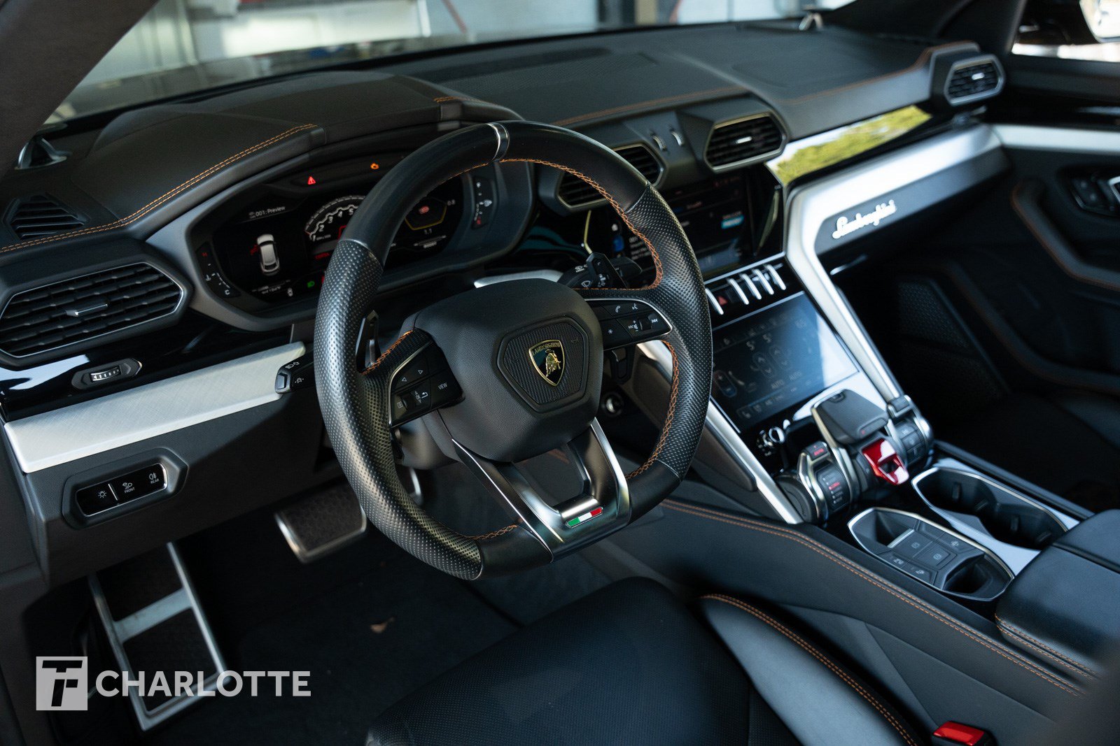 Used 2021 Lamborghini Urus AWD/4WD image 20