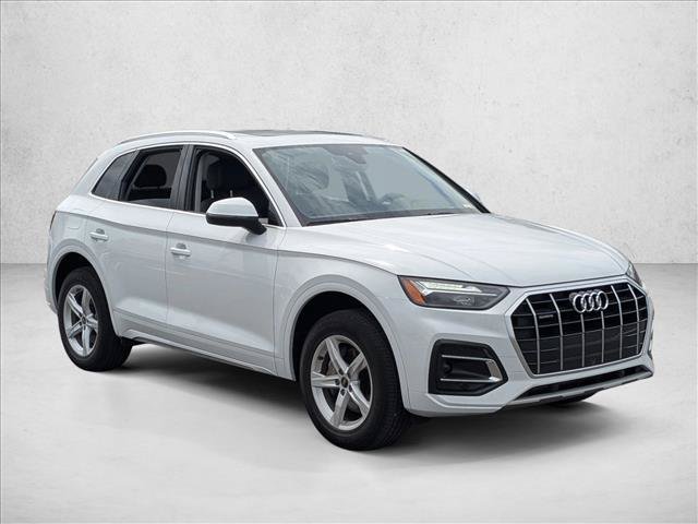 Used 2023 Audi Q5 2.0T Premium w/ Convenience Package AWD/4WD image 3