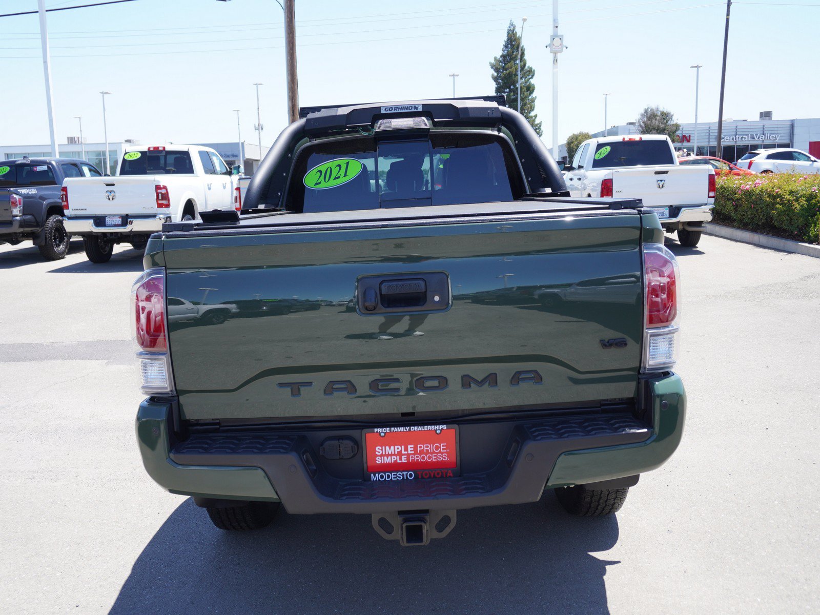 Used 2021 Toyota Tacoma TRD Off-Road w/ TRD Premium Off Road Package AWD/4WD image 14