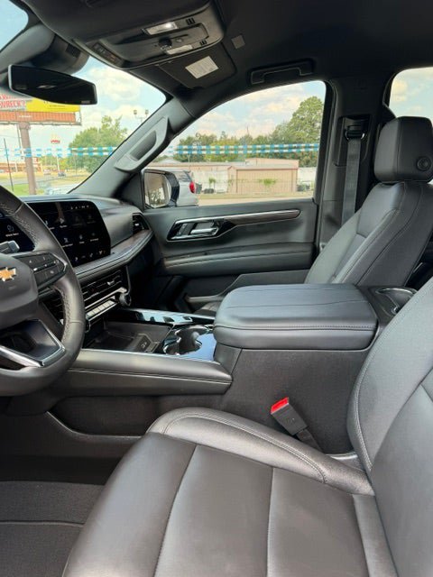 Used 2025 Chevrolet Suburban LT RWD image 14