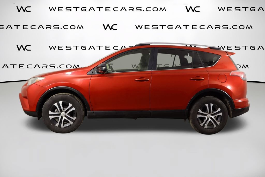 Used 2017 Toyota RAV4 LE FWD image 5