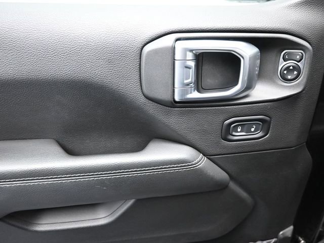 Used 2021 Jeep Gladiator Overland w/ Popular Equipment Package image 16