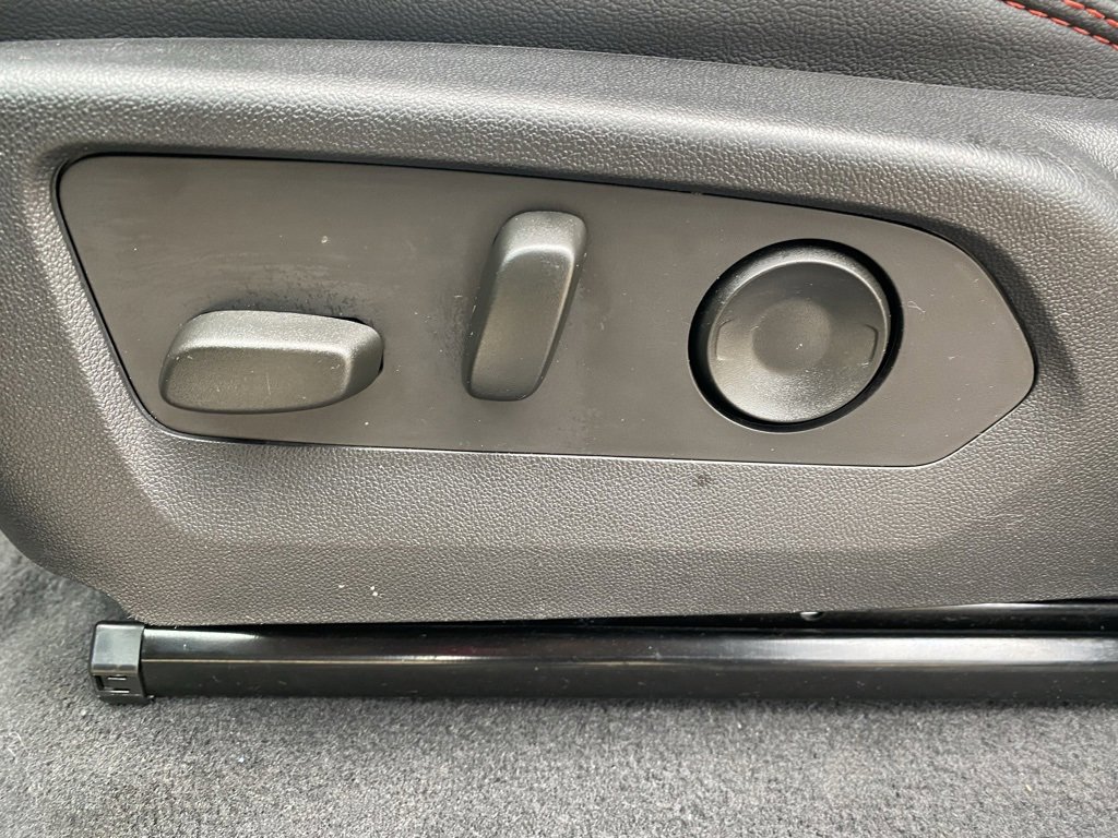 Used 2024 Chevrolet Colorado Z71 w/ Z71 Convenience Package 2 image 10