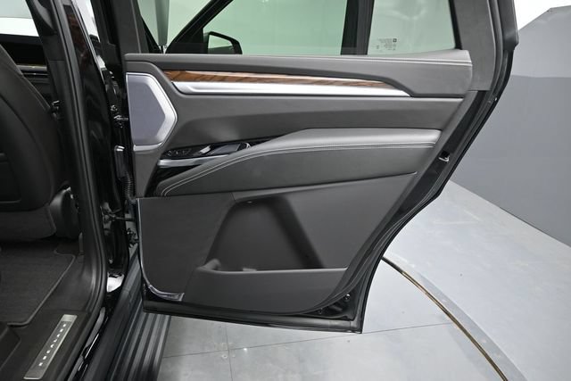 Certified 2026 Cadillac Escalade Platinum Sport w/ LPO, ONYX Package AWD/4WD image 18