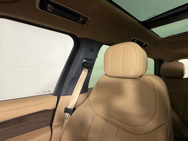 New 2025 Land Rover Range Rover SE image 19