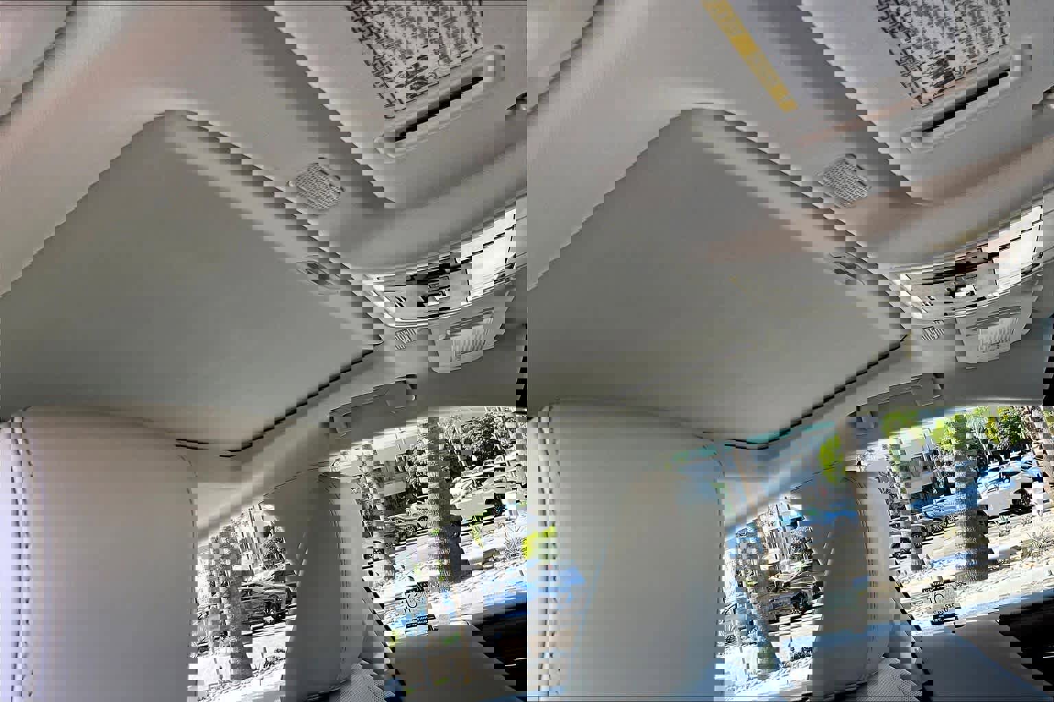 Used 2023 Lexus ES 300h w/ Premium Package image 13