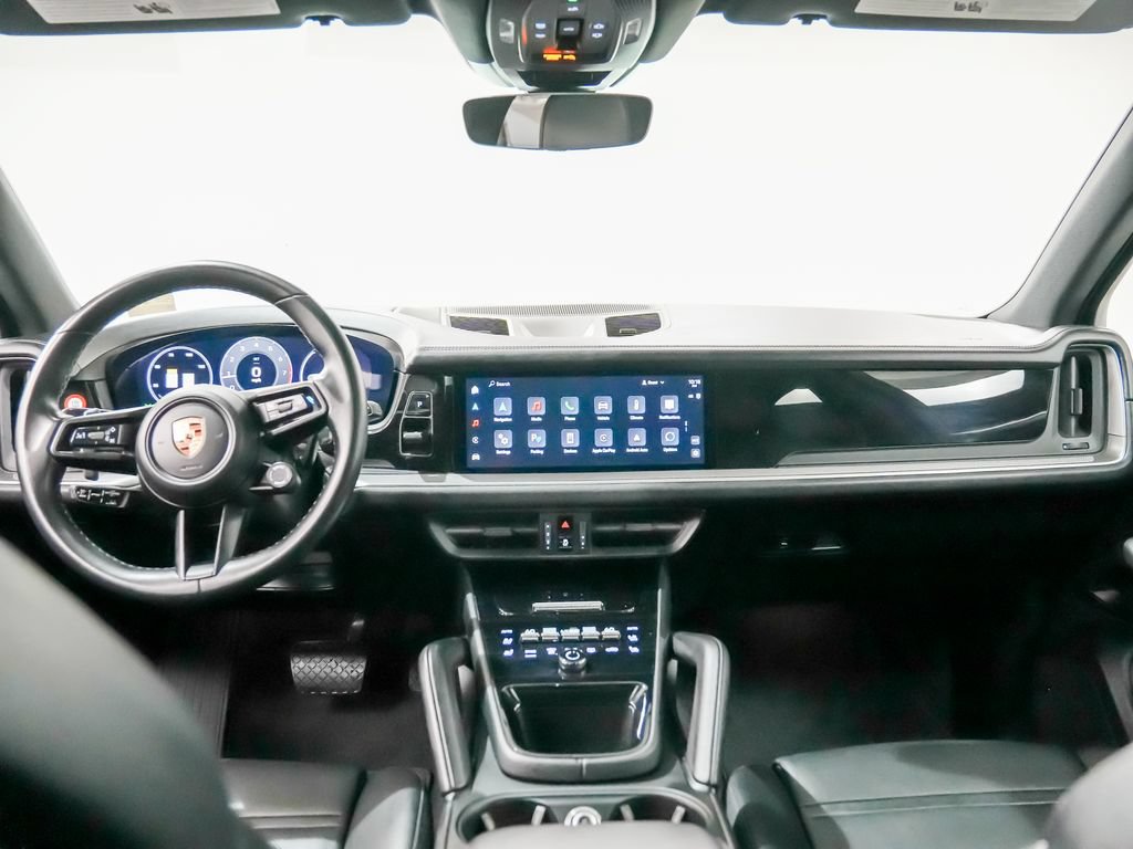 Certified 2024 Porsche Cayenne AWD/4WD image 20