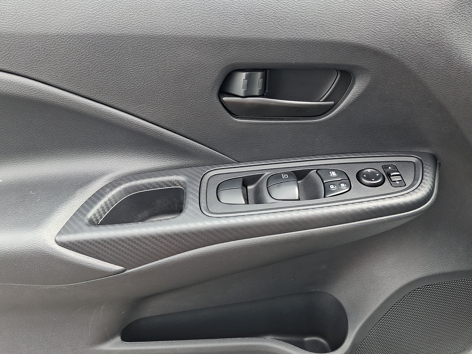 Used 2023 Nissan Versa S w/ Trunk Package FWD image 13