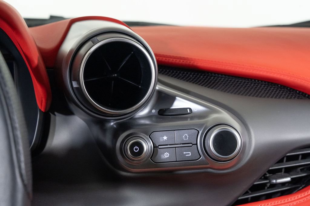 Used 2021 Ferrari F8 Tributo image 29