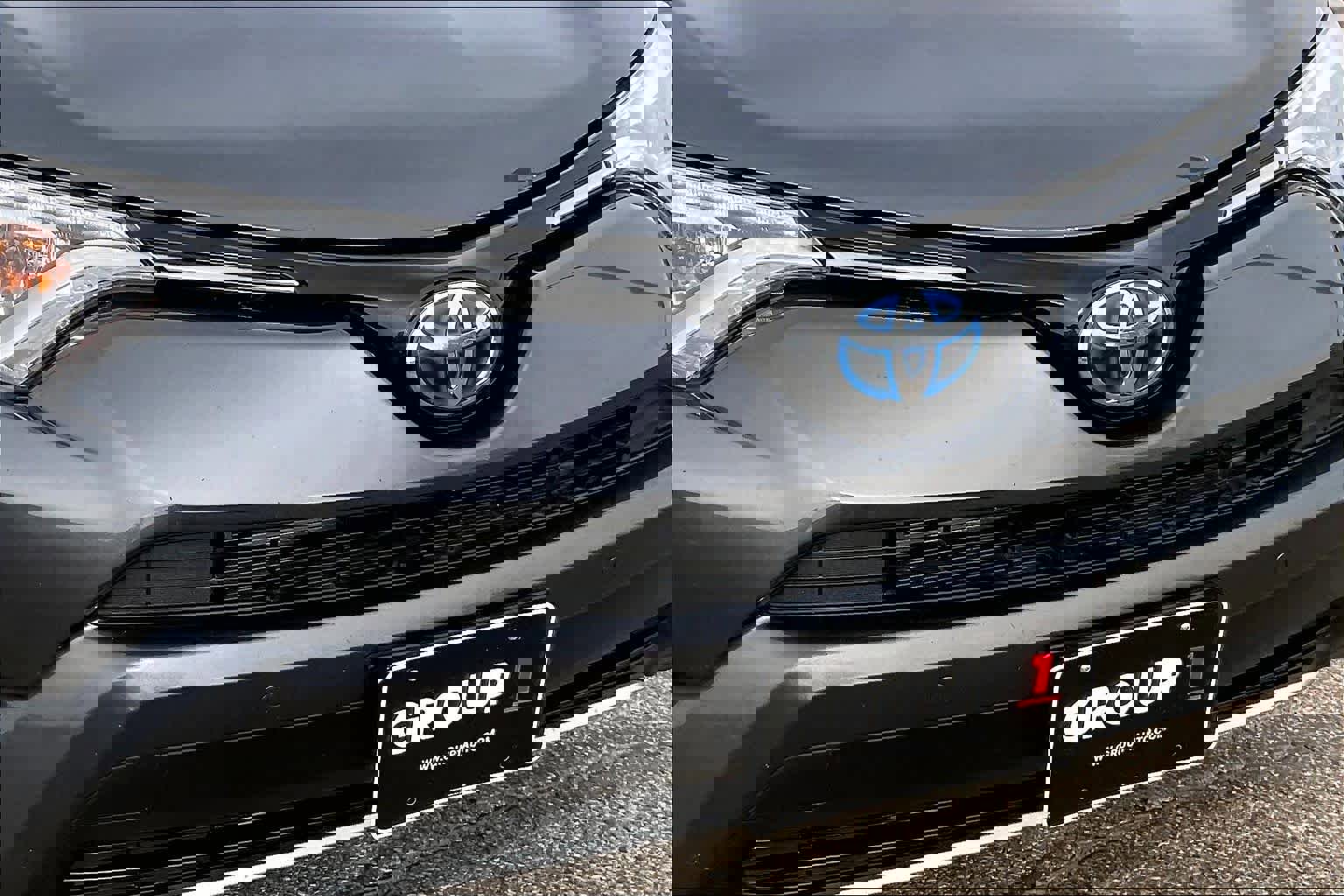 Used 2018 Toyota RAV4 Limited image 29