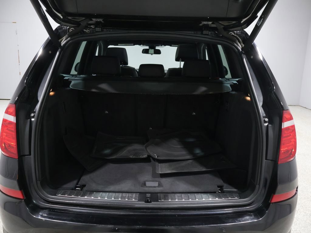 Used 2017 BMW X3 xDrive28i image 4