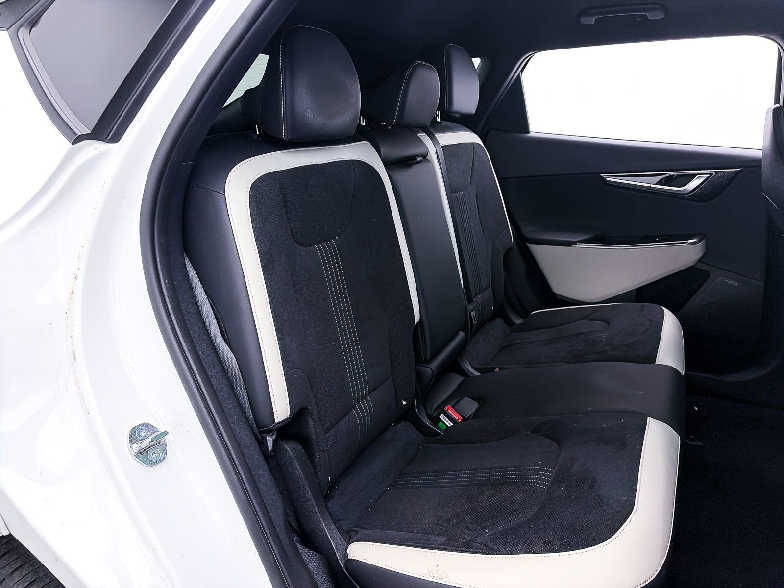 Used 2023 Kia EV6 GT-Line w/ GT-Line Suede Seat Package RWD image 42