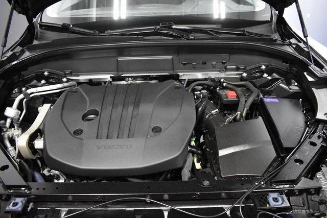 Used 2022 Volvo XC60 B5 Inscription w/ Climate Package image 34