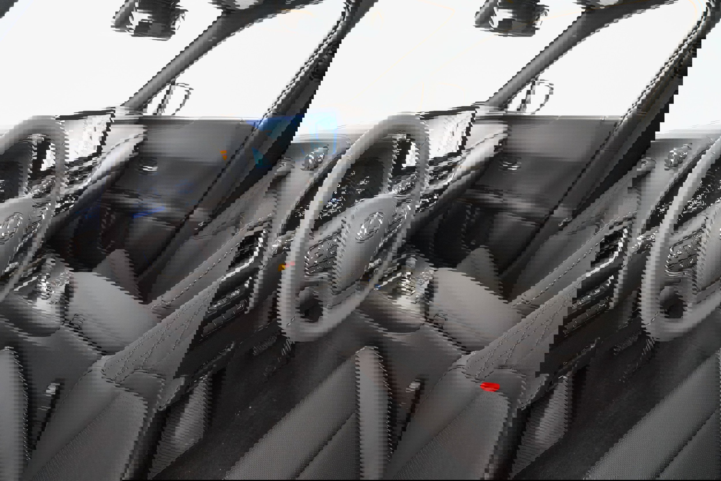 New 2025 Lexus UX 300h AWD image 9