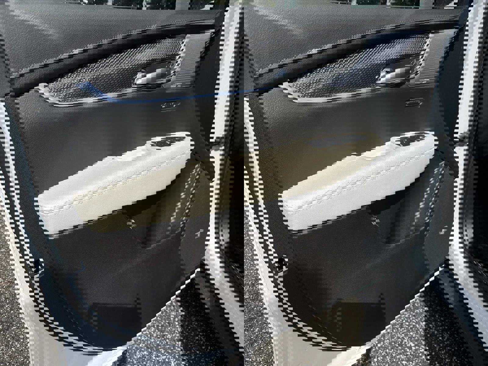 New 2025 Cadillac XT5 Sportv w/ LPO, Floor Liner Package image 18