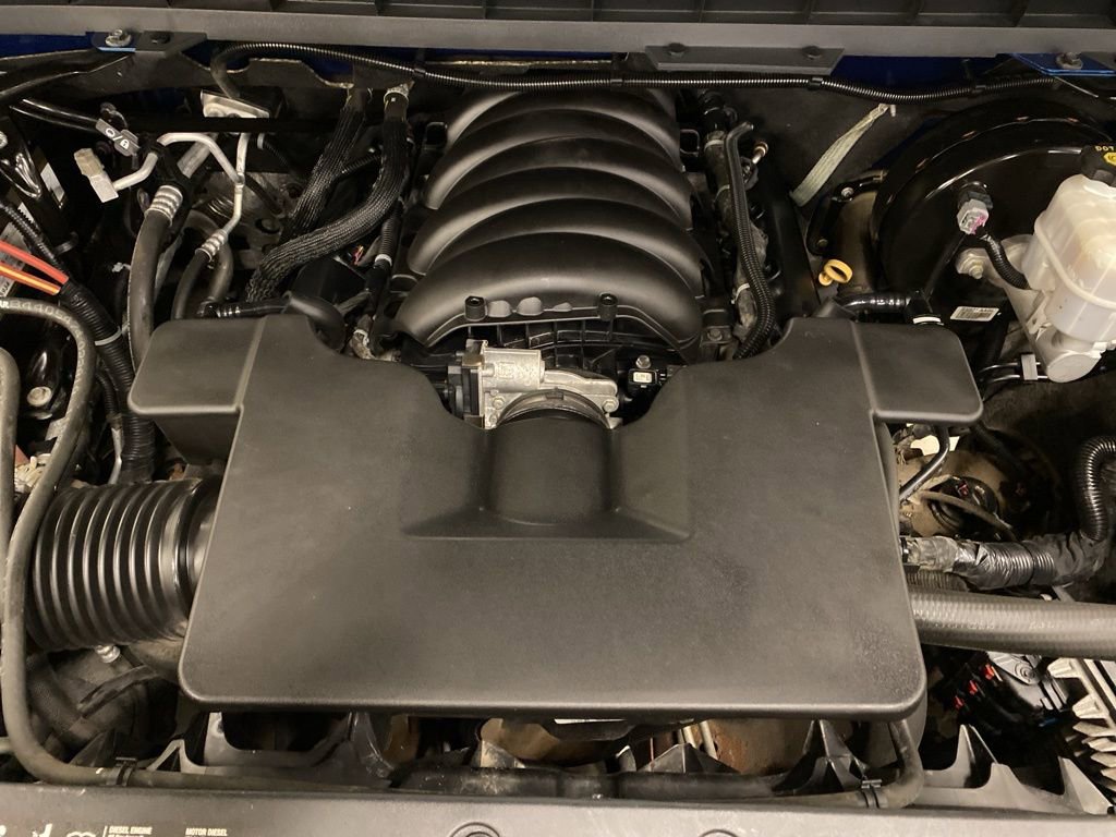 Used 2019 Chevrolet Silverado 1500 LT w/ All Star Edition image 4