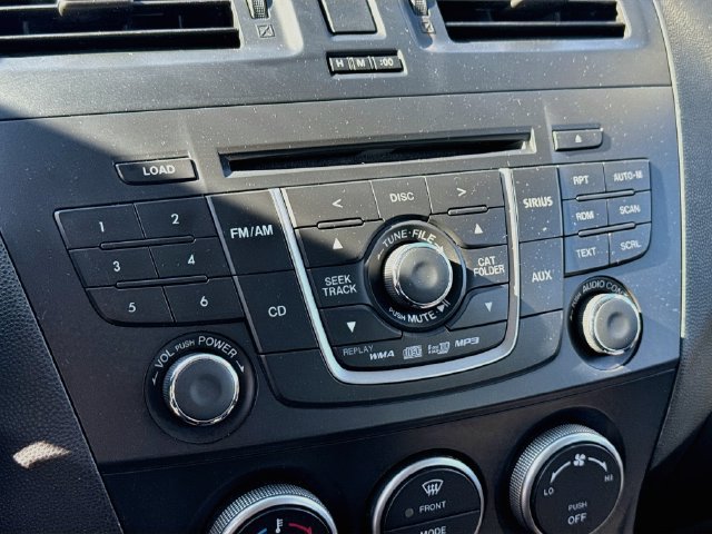 Used 2012 MAZDA MAZDA5 Touring w/ Moonroof & Audio Pkg FWD image 11