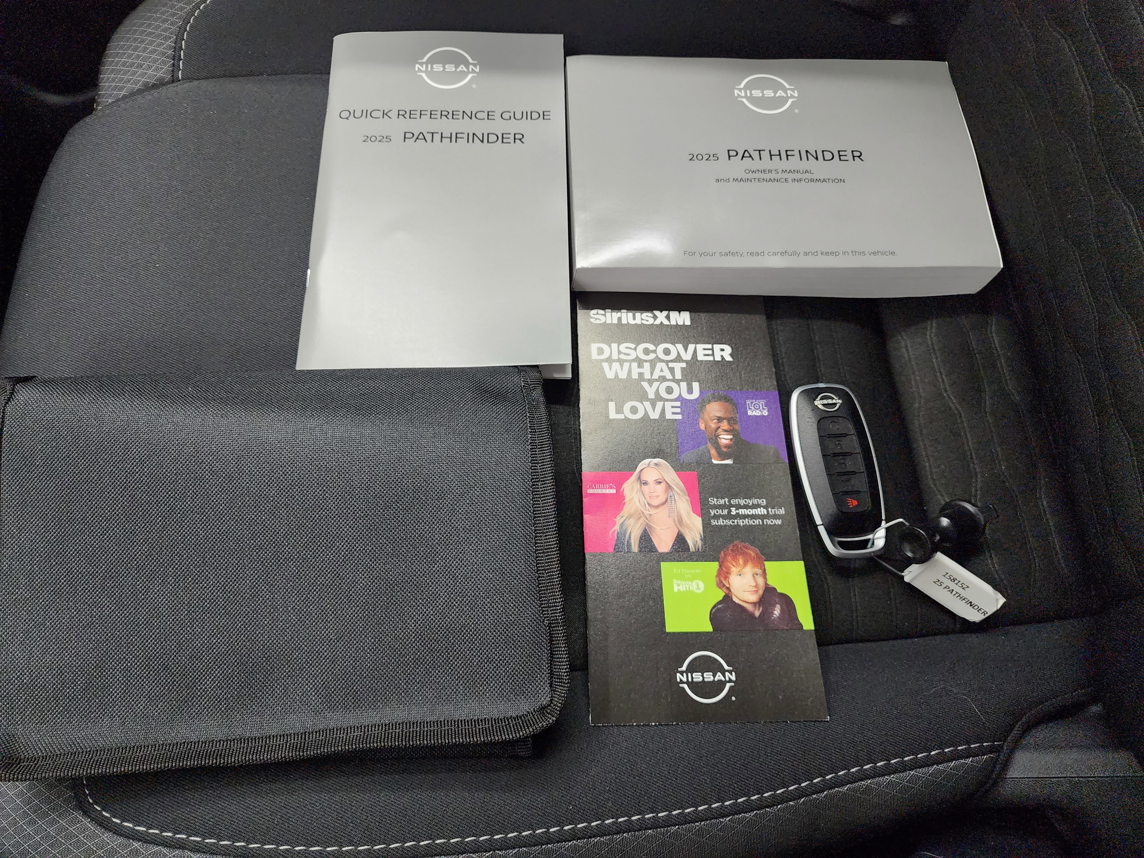 Used 2025 Nissan Pathfinder SV image 49