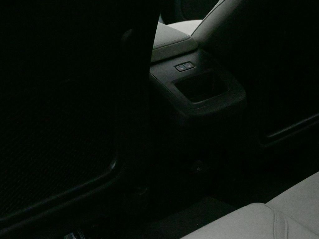 New 2026 Volvo XC60 B5 Plus w/ Protection Package Premier image 29