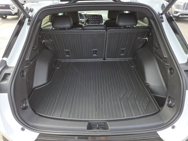 New 2026 Chevrolet Equinox EV LT w/ Convenience Package II image 23