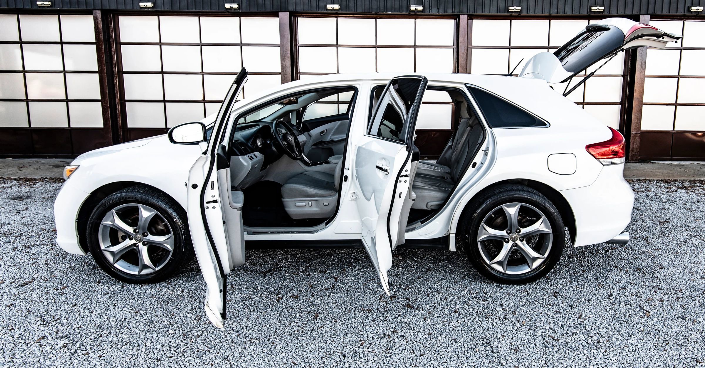 Used 2010 Toyota Venza image 14