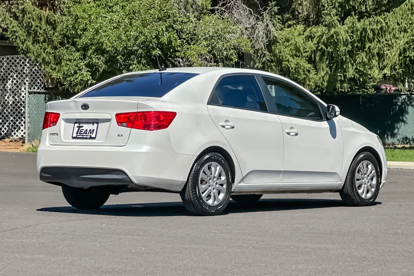 Used 2012 Kia Forte EX FWD image 4