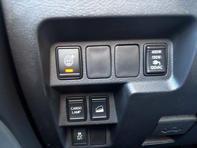 Used 2022 Nissan Frontier SV AWD/4WD image 18