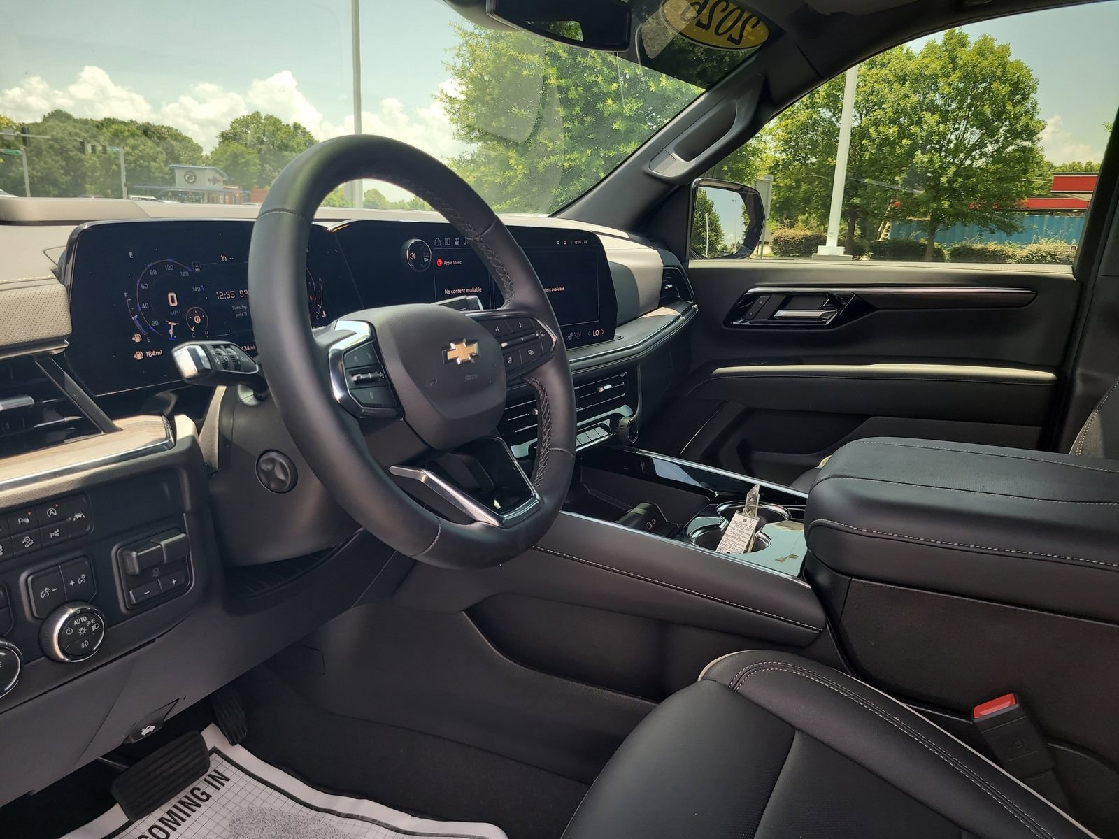 Used 2026 Chevrolet Tahoe Premier w/ Sun And Tow Package AWD/4WD image 10