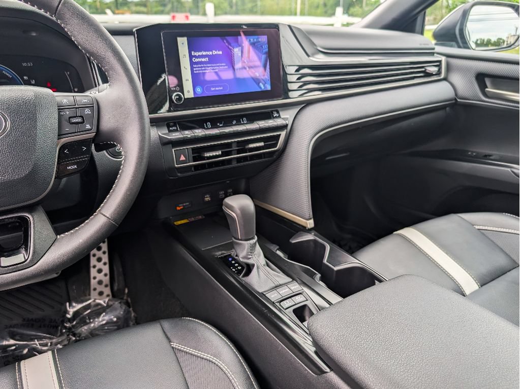 Used 2026 Toyota Camry SE FWD image 24