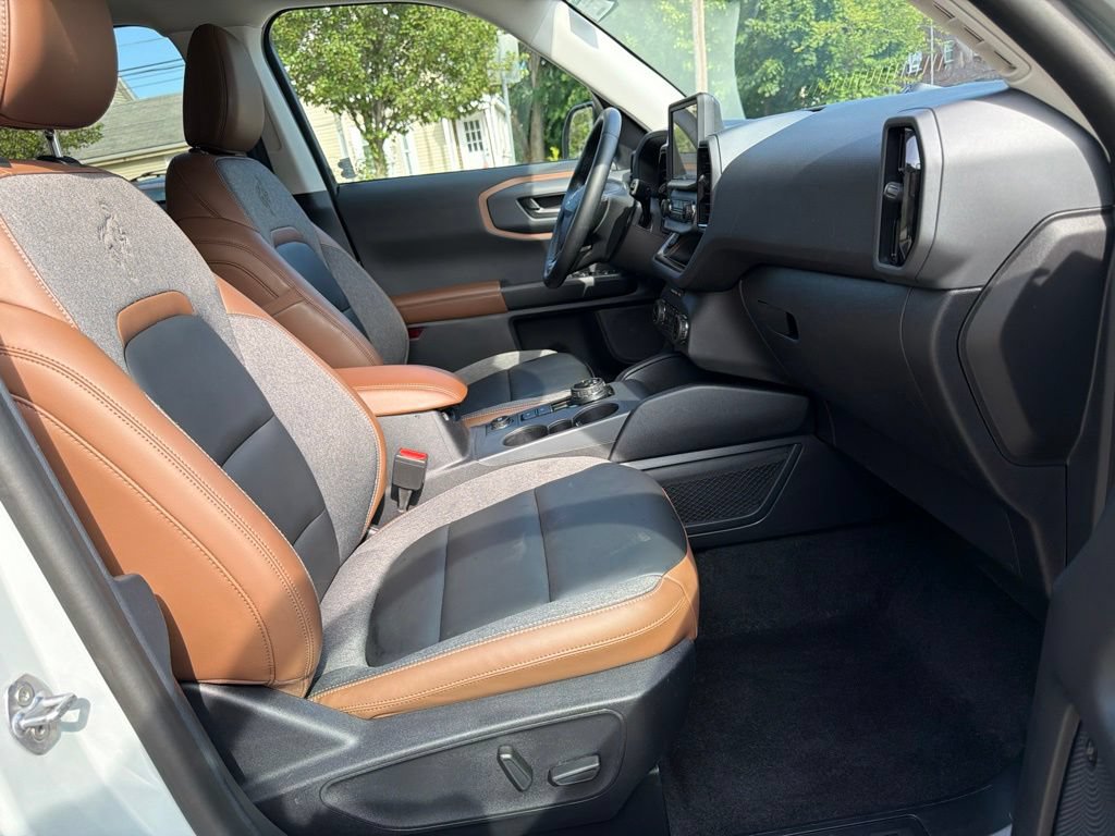 Used 2024 Ford Bronco Sport Outer Banks w/ Tech Package AWD/4WD image 30
