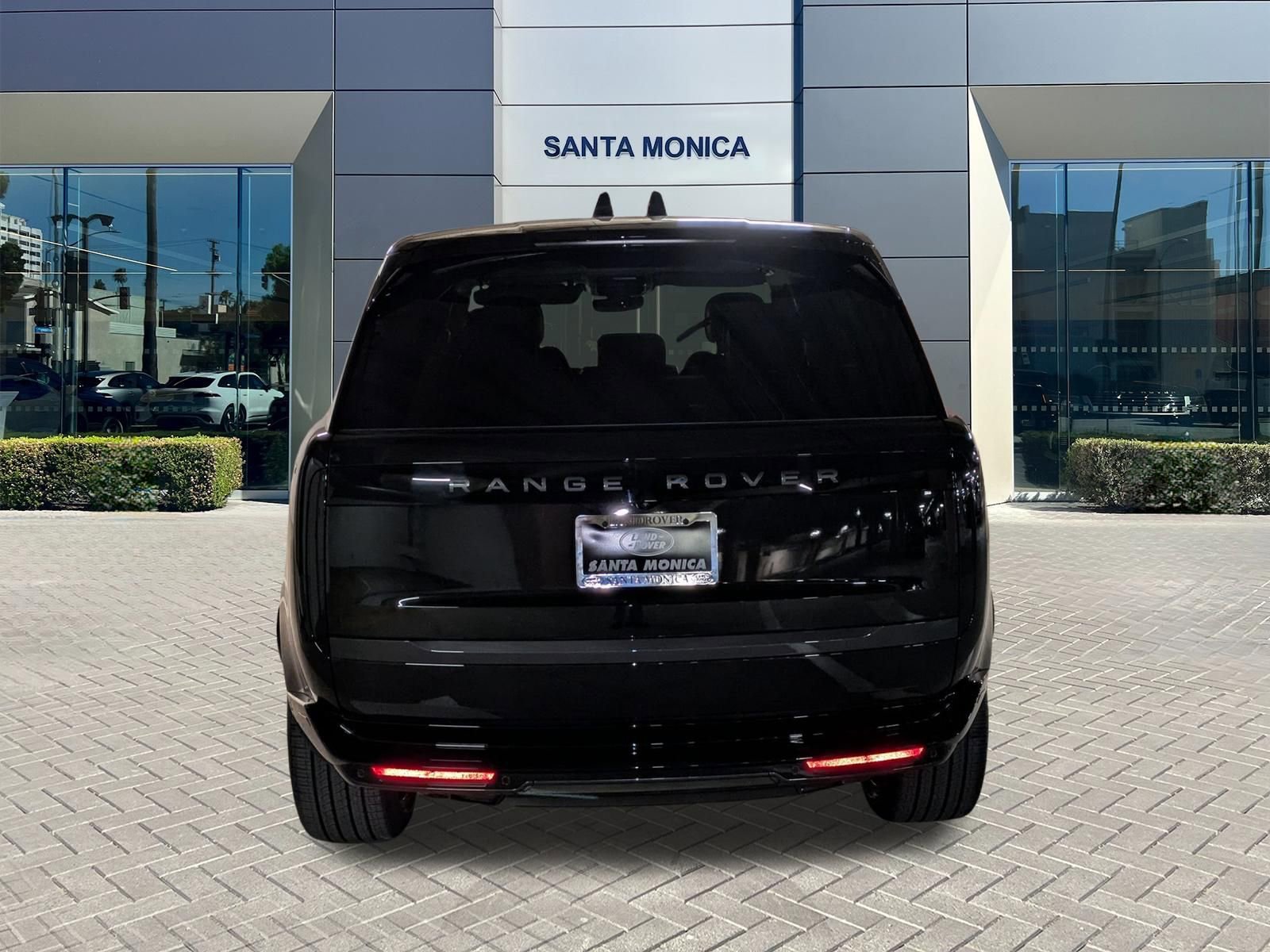 New 2026 Land Rover Range Rover SE AWD/4WD image 4