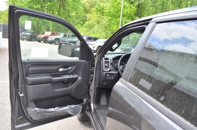 New 2026 RAM 1500 Express AWD/4WD image 12