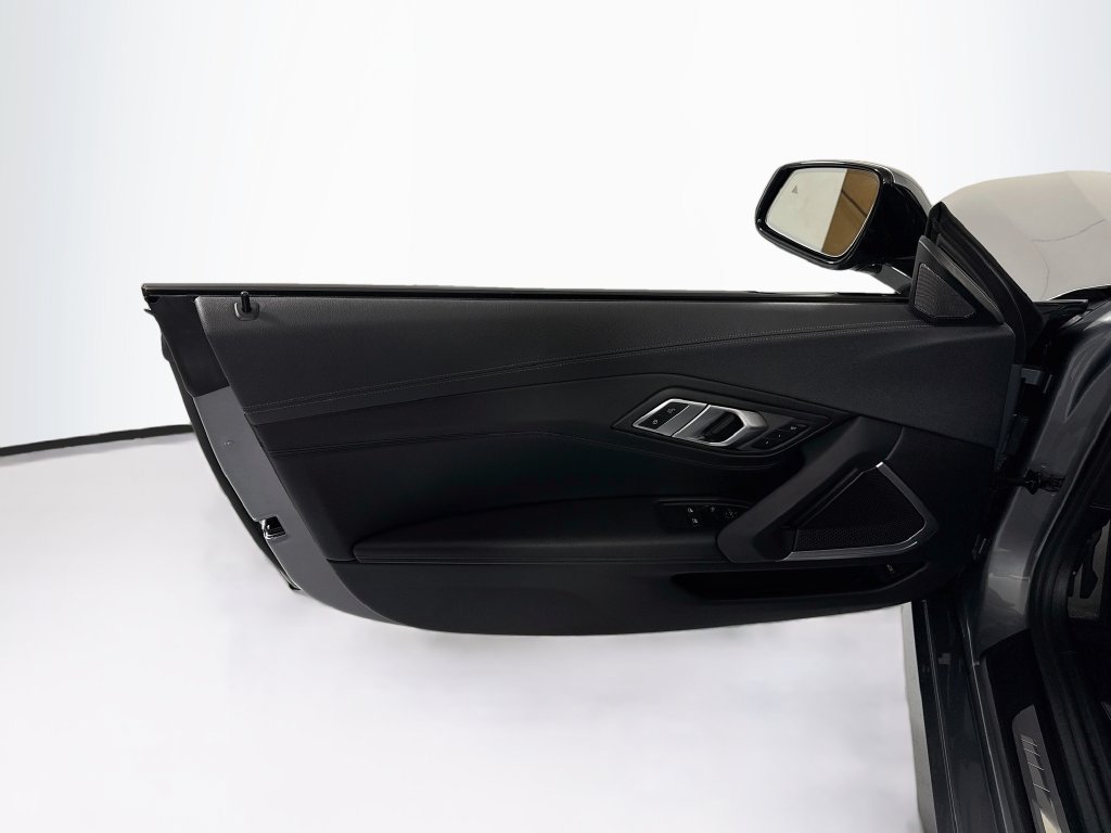 Used 2025 BMW Z4 sDrive30i RWD image 21