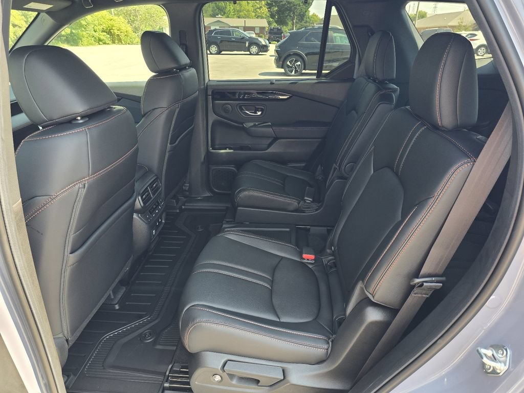 New 2026 Honda Pilot TrailSport image 13
