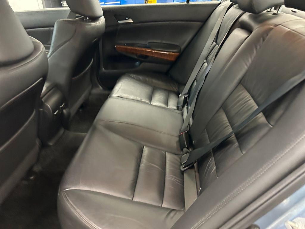 Used 2011 Honda Accord EX-L image 20