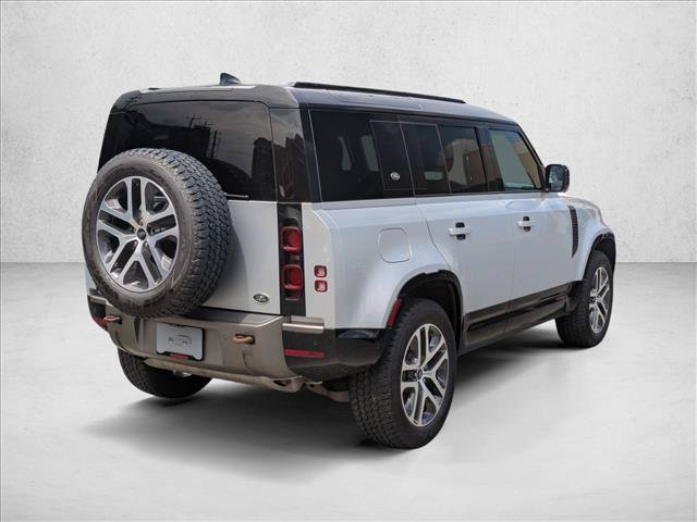 Used 2023 Land Rover Defender 110 X-Dynamic SE AWD/4WD image 5