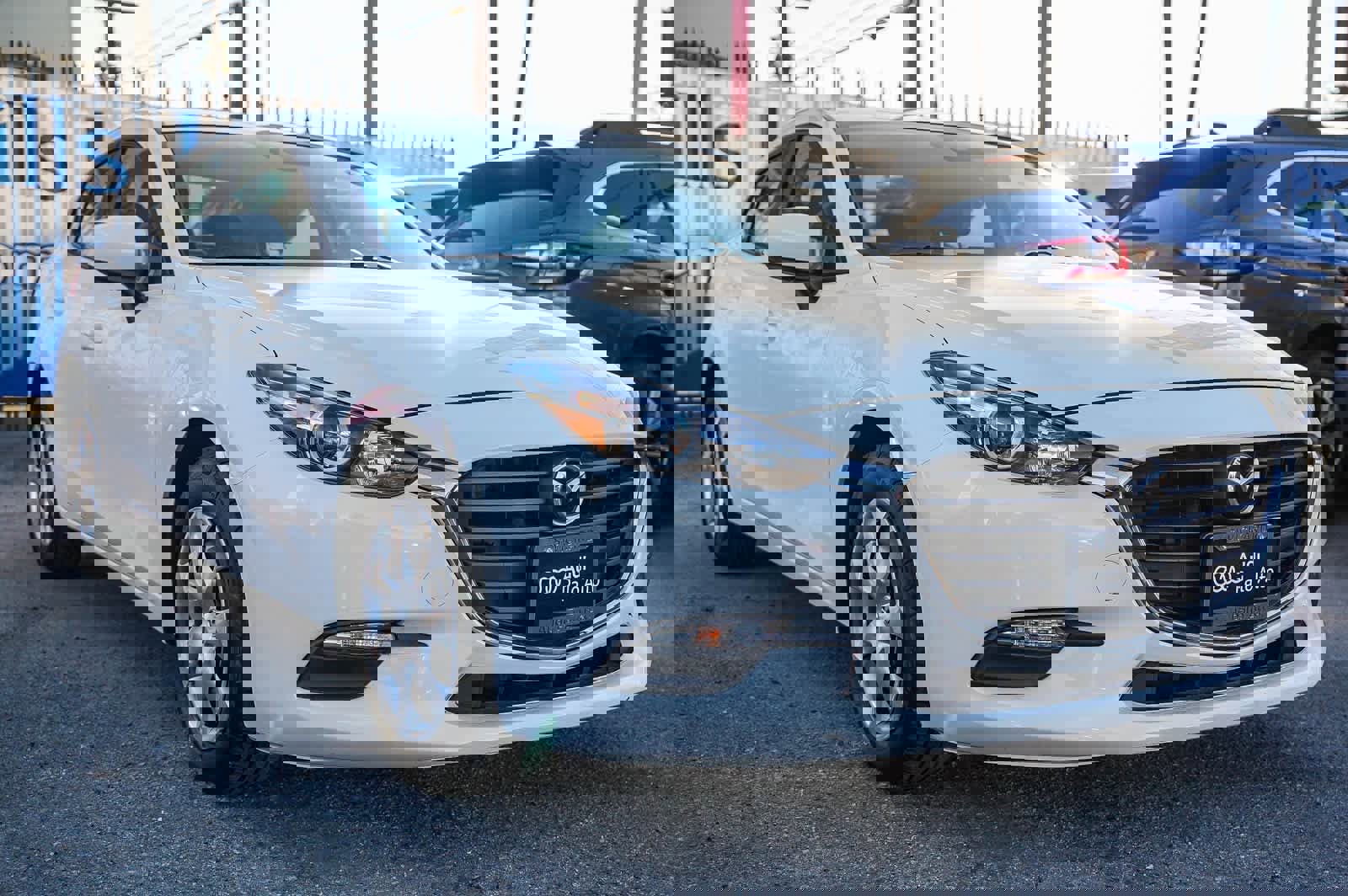 Used 2018 MAZDA MAZDA3 Sport image 3