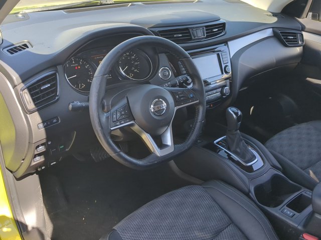 Used 2020 Nissan Rogue Sport SV w/ Technology Package FWD image 10