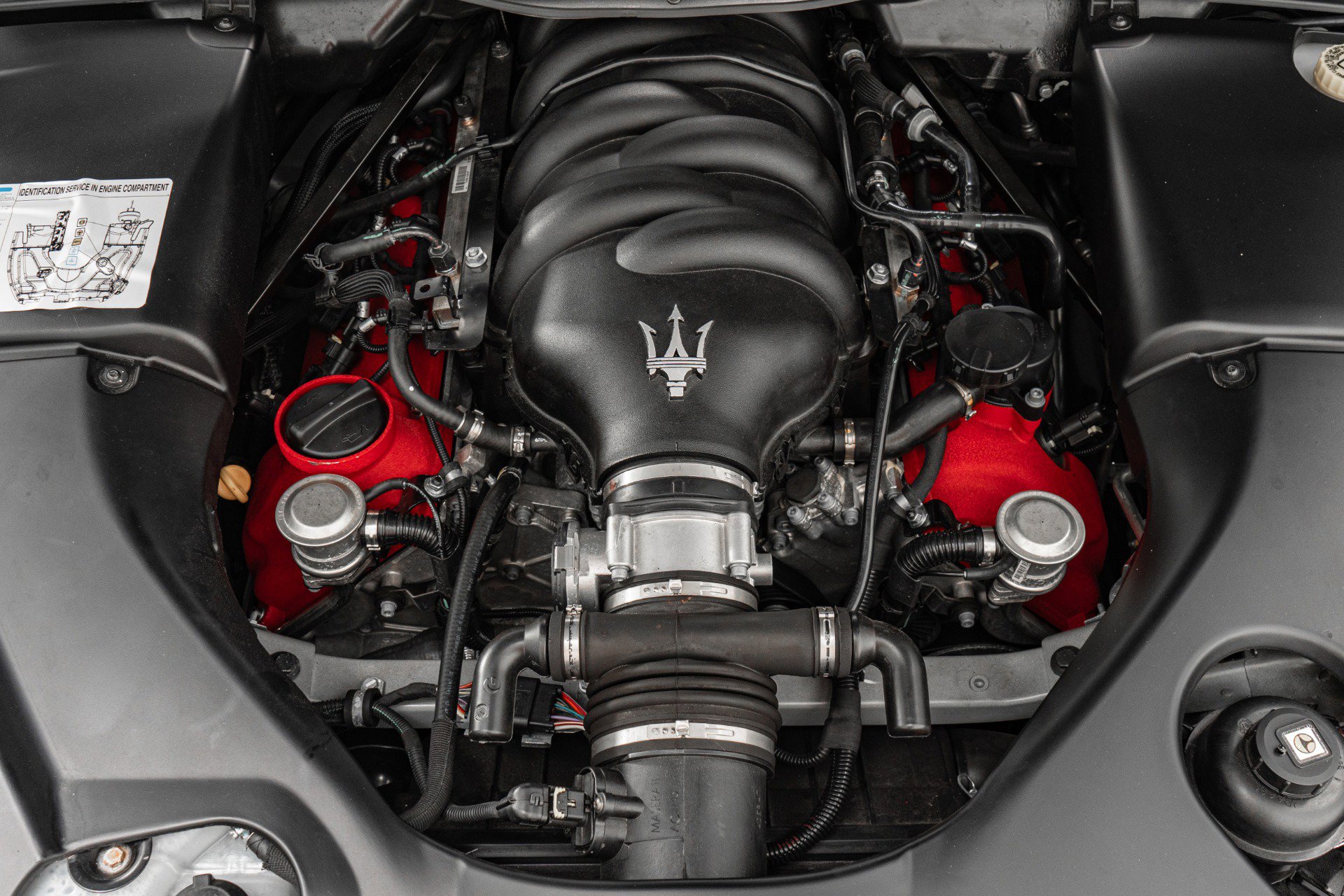 Used 2019 Maserati GranTurismo MC image 12