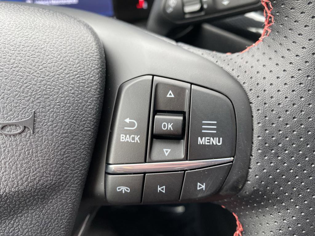 New 2026 Ford Escape ST-Line w/ Tech Pack #1 image 32