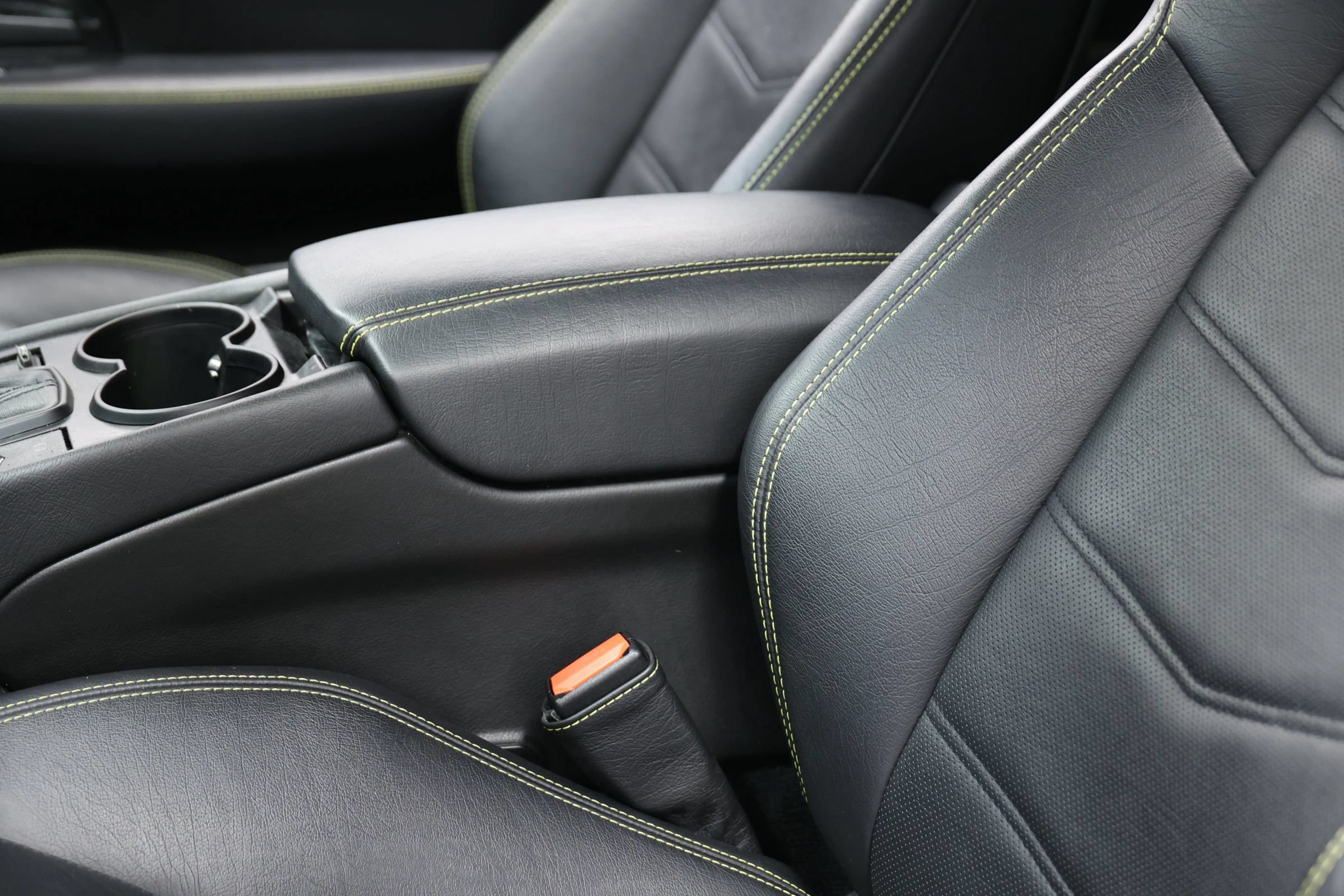 Used 2016 Maserati GranTurismo Sport RWD image 18